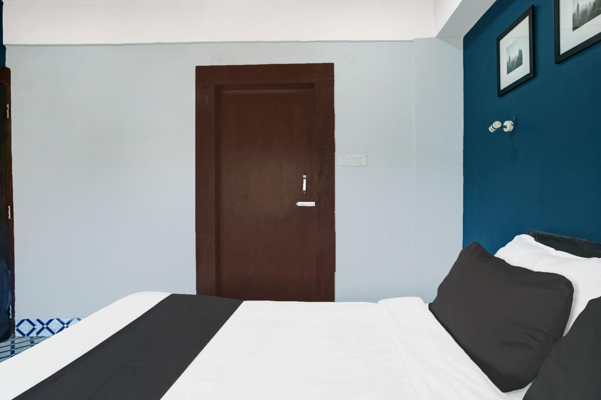 Super Hotel O Noonmati Guwahati Formerly Hotel Sundari Exterior photo