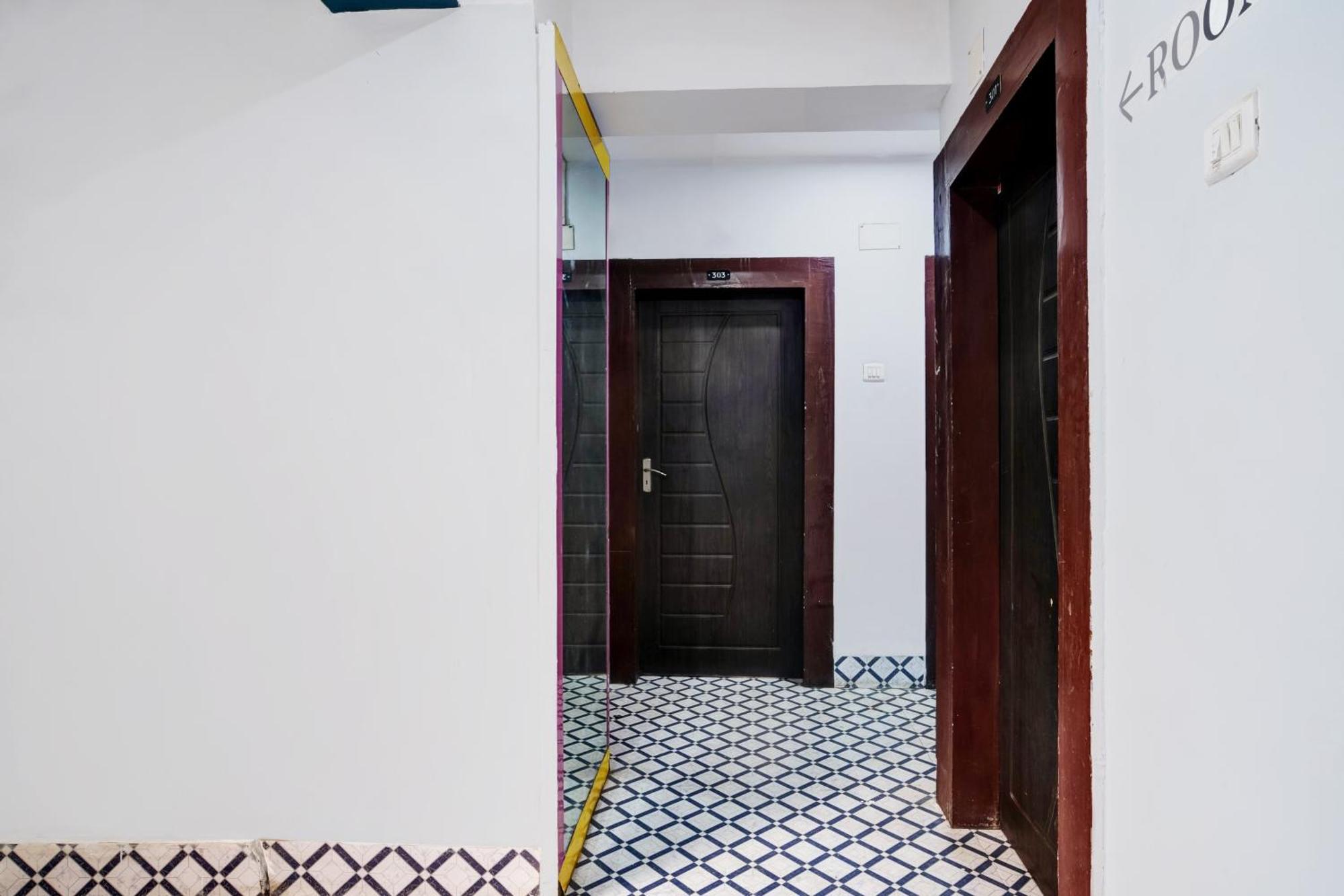 Super Hotel O Noonmati Guwahati Formerly Hotel Sundari Exterior photo